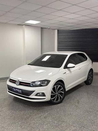 VOLKSWAGEN POLO 1.0 200 TSI COMFORTLINE AUTOMÁTICO